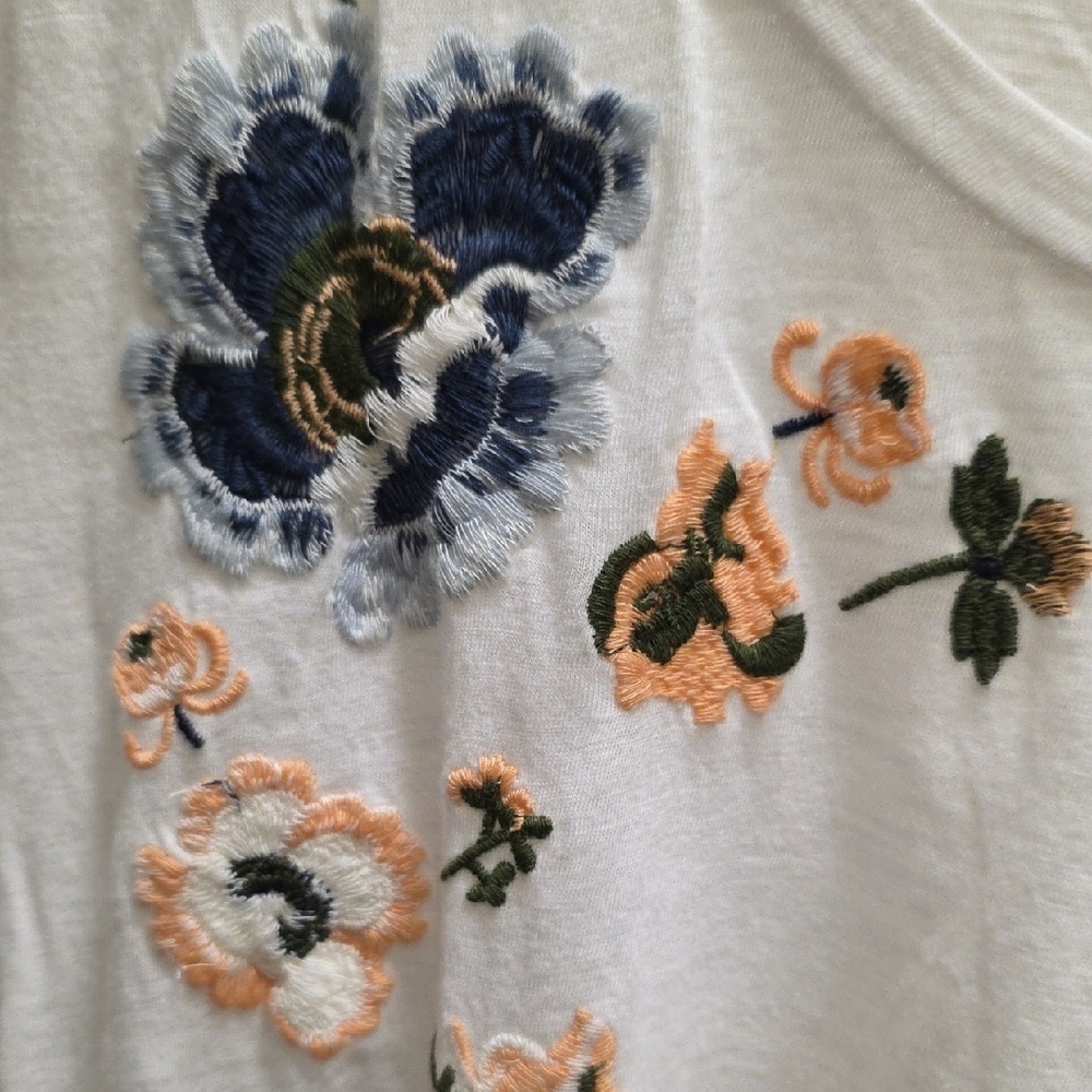 LOFT White Scoop Neck Tee with Blue and Peach Floral Embroidery - Picture 3 of 5